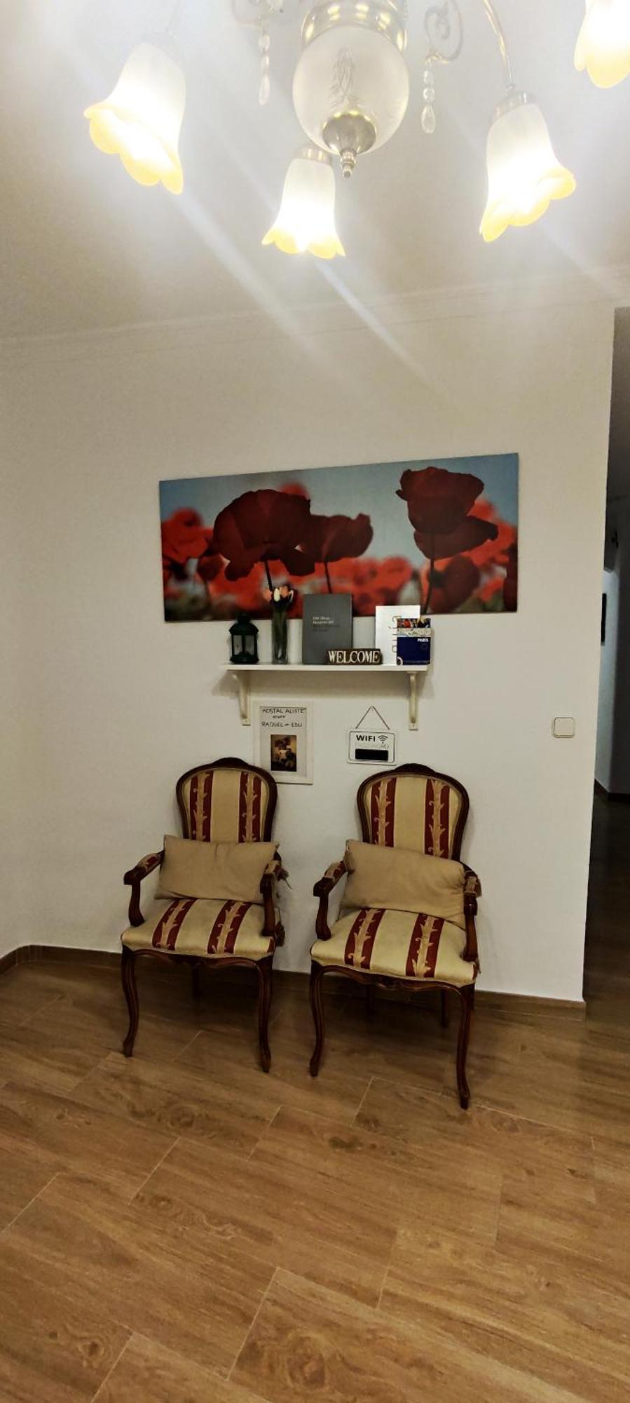 Hostal Aliste Madrid Buitenkant foto