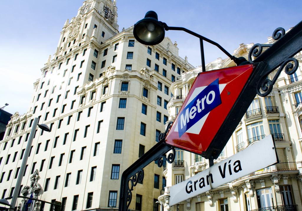 Hostal Aliste Madrid Buitenkant foto
